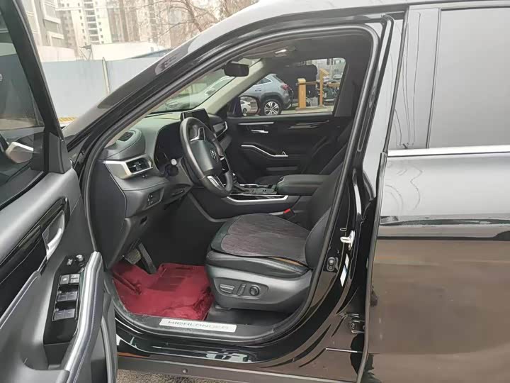 Фото 7 - Toyota Highlander