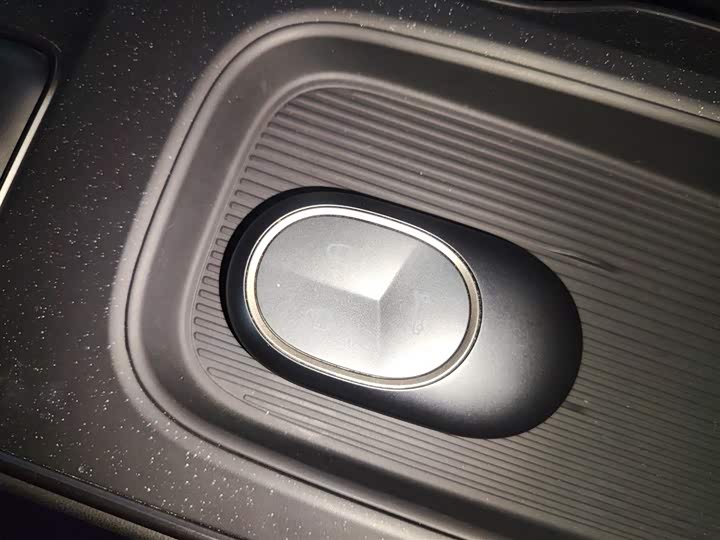 Фото 9 - Nio ET5