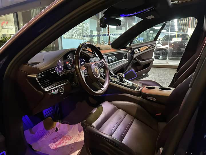 Фото 4 - Porsche Panamera