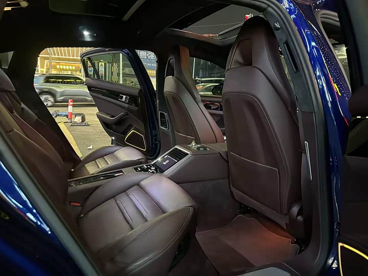 Фото 6 - Porsche Panamera