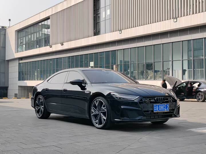 Фото 3 - Audi A7L