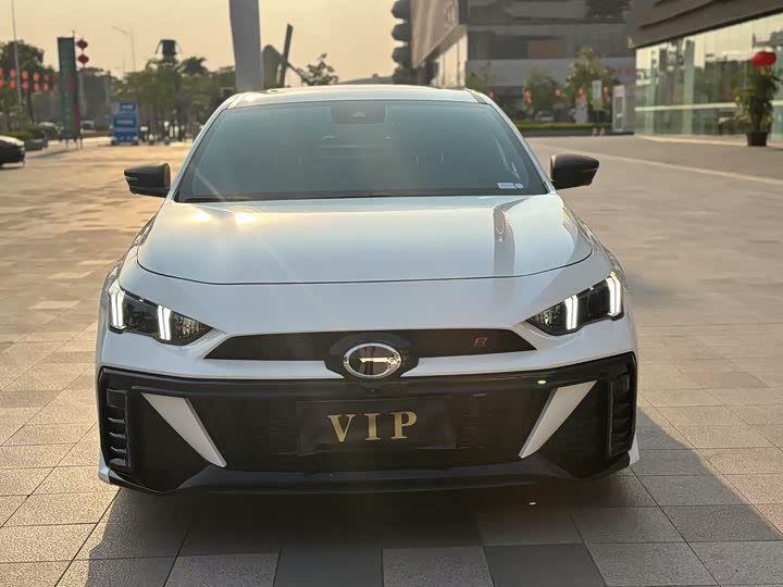 Фото 2 - GAC Trumpchi Empow R