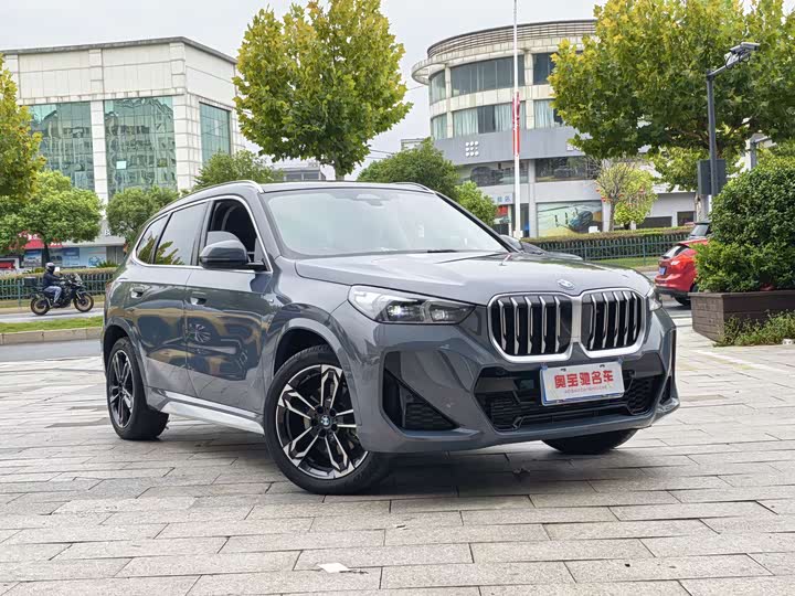 Фото 3 - BMW X1