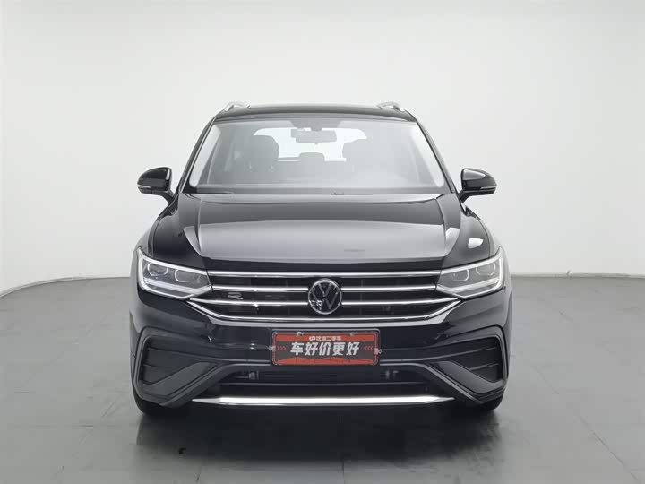 Фото 3 - Volkswagen Tiguan L Pro