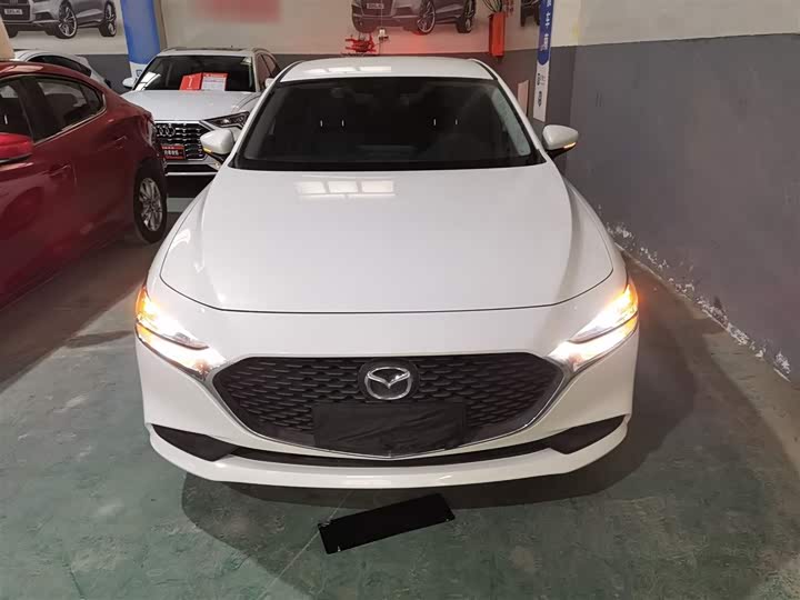 Фото 3 - Mazda 3 (Axela)