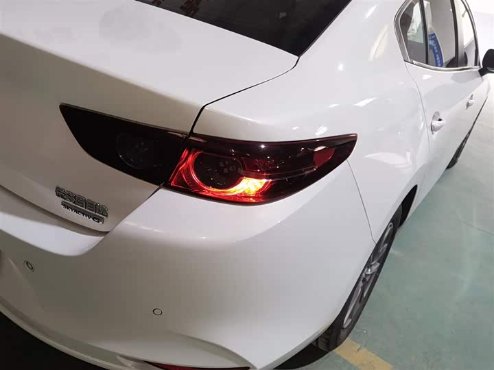 Фото 8 - Mazda 3 (Axela)