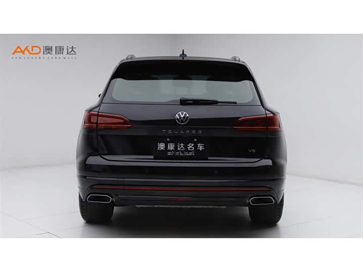 Фото 4 - Volkswagen Touareg