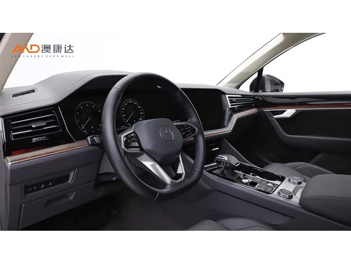 Фото 6 - Volkswagen Touareg