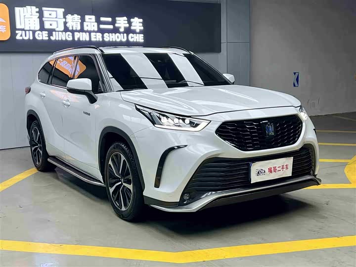 Фото 2 - Toyota Crown Kluger