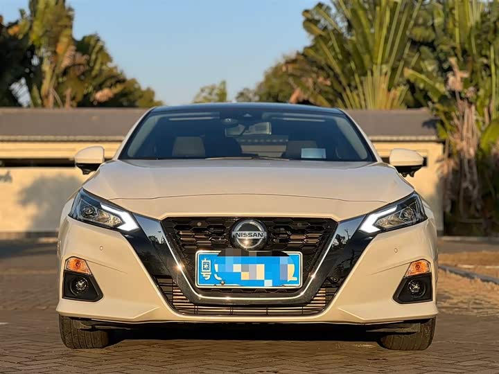 Фото 2 - Nissan Teana