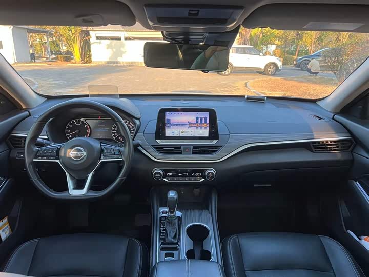 Фото 8 - Nissan Teana