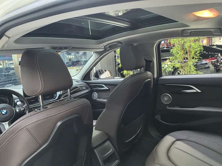 Фото 5 - BMW 1 Series