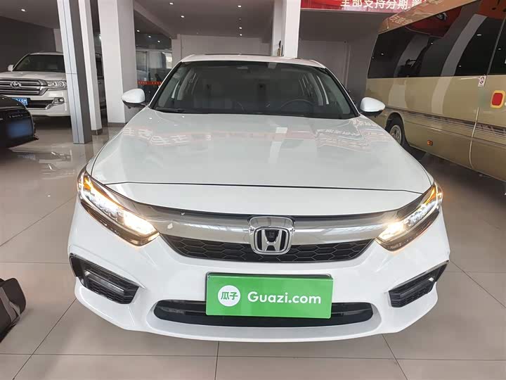 Фото 3 - Honda Inspire