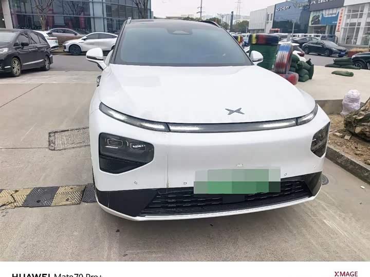 Фото 2 - XPeng G9