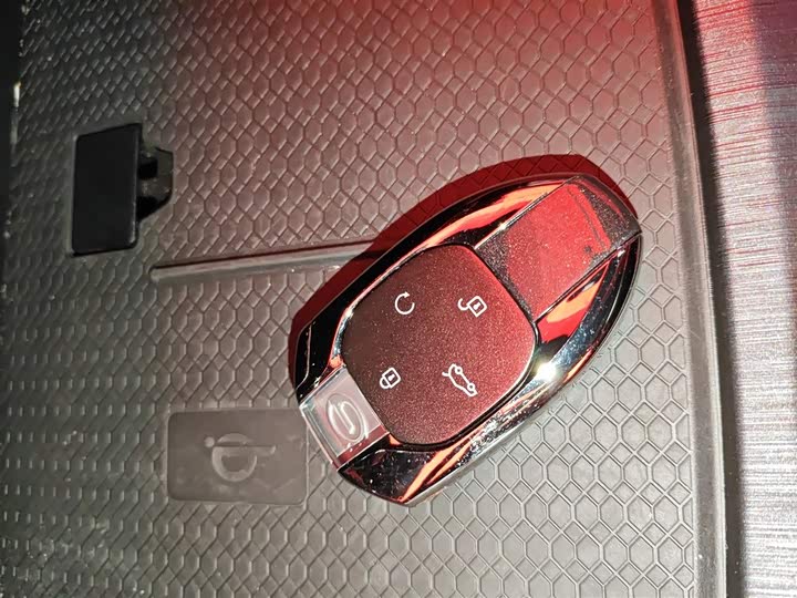 Фото 9 - GAC Trumpchi GS8