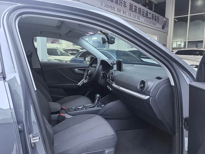 Фото 4 - Audi Q2L