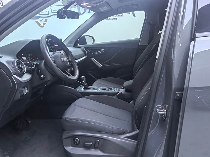 Фото 7 - Audi Q2L