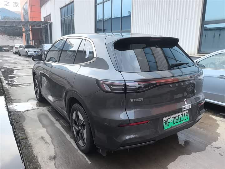 Фото 5 - Geely Galaxy E5