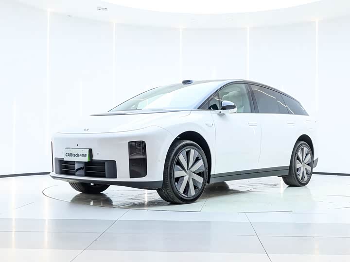 Фото 1 - LiXiang i6