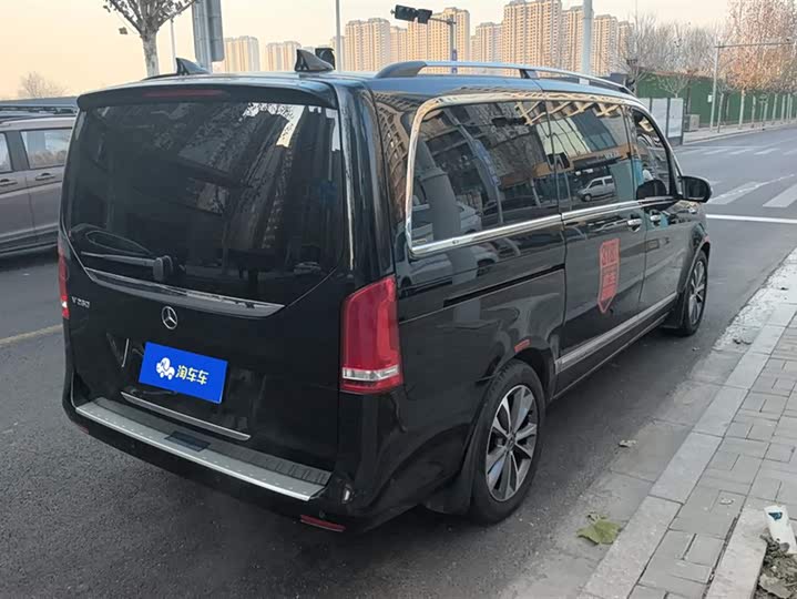 Фото 3 - Mercedes-Benz V-Class