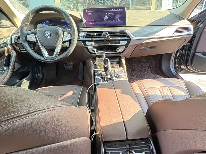 Фото 7 - BMW 5 Series