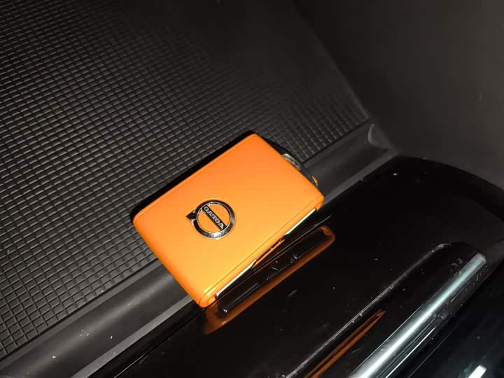 Фото 9 - Volvo XC40