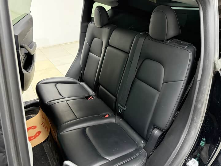 Фото 9 - Tesla Model Y