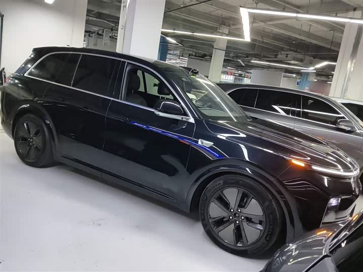 Фото 4 - LiXiang L8