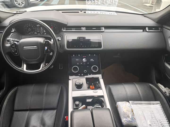 Фото 6 - Land Rover Range Rover Velar