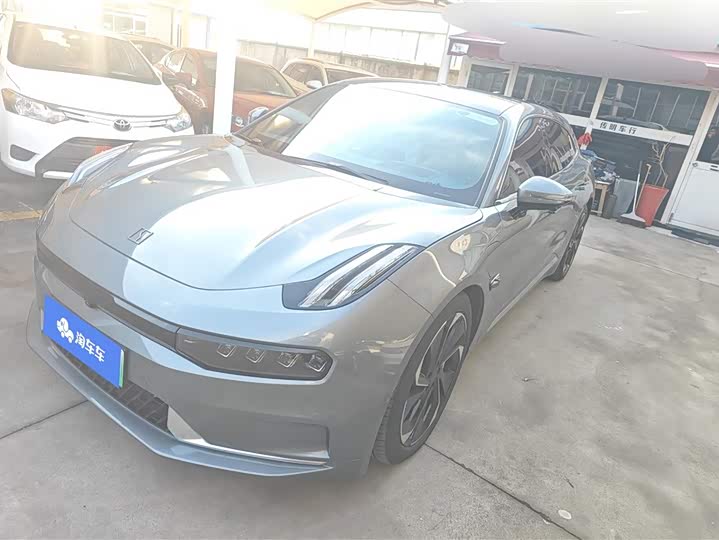 Фото 1 - Zeekr 001