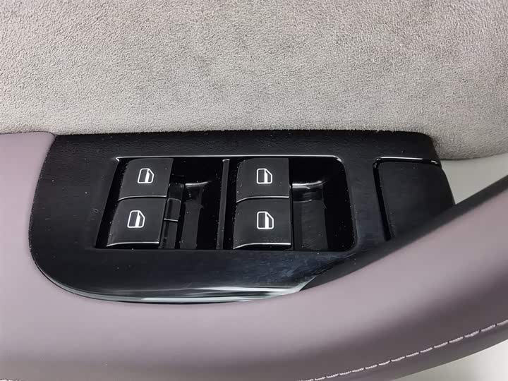 Фото 9 - Leapmotor C11