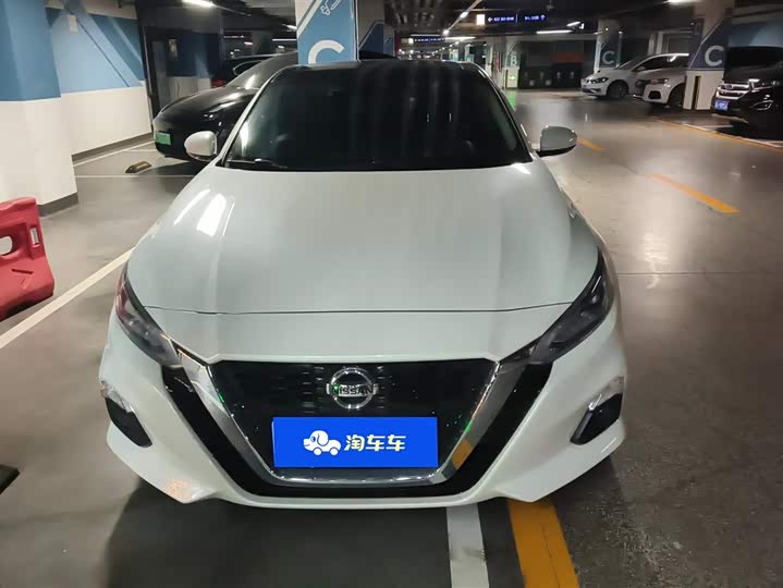 Фото 2 - Nissan Teana