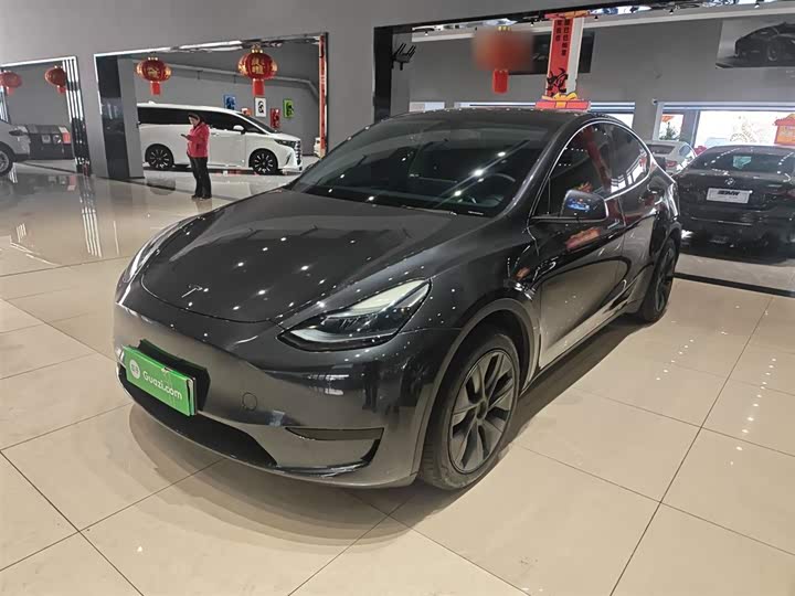 Фото 2 - Tesla Model Y