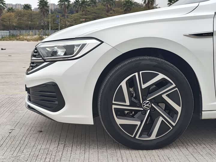 Фото 4 - Volkswagen Sagitar L