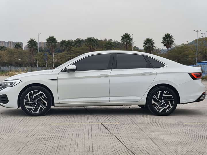 Фото 5 - Volkswagen Sagitar L