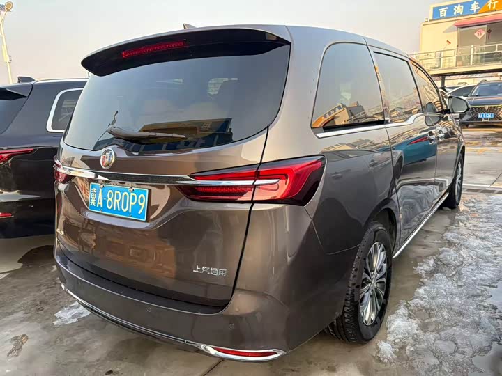 Фото 9 - Buick GL8 ES