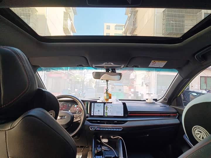 Фото 9 - Geely Binrui