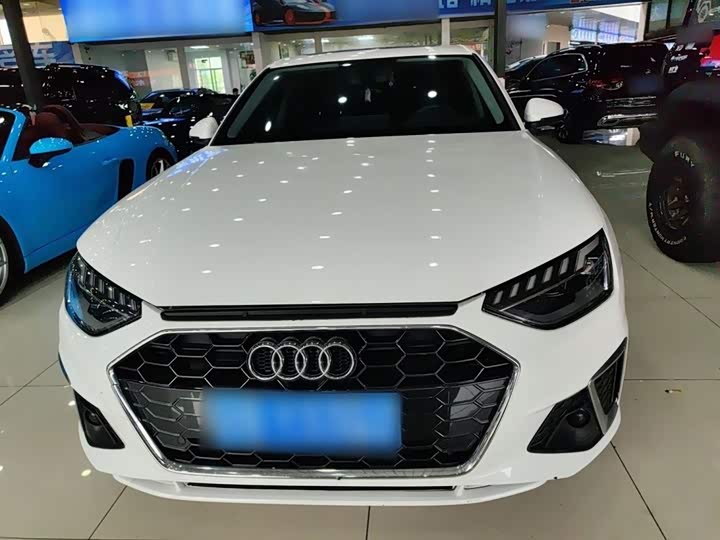 Фото 2 - Audi A4L