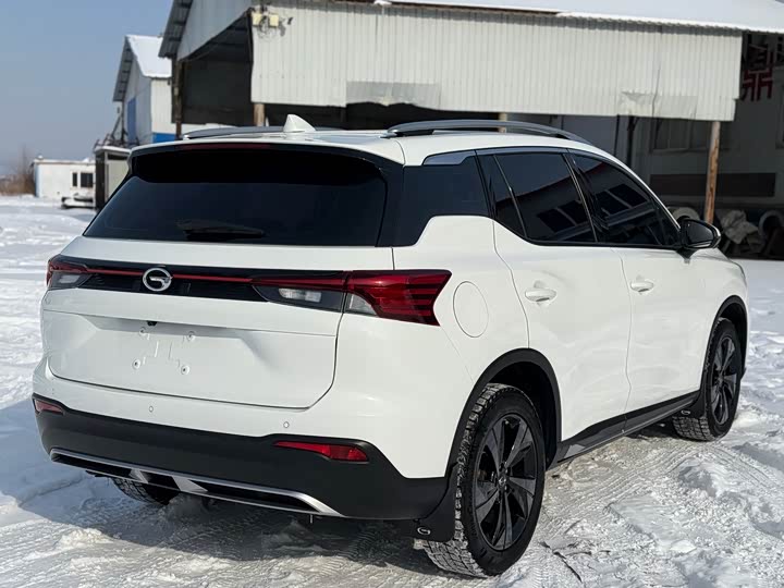 Фото 5 - GAC Trumpchi GS4