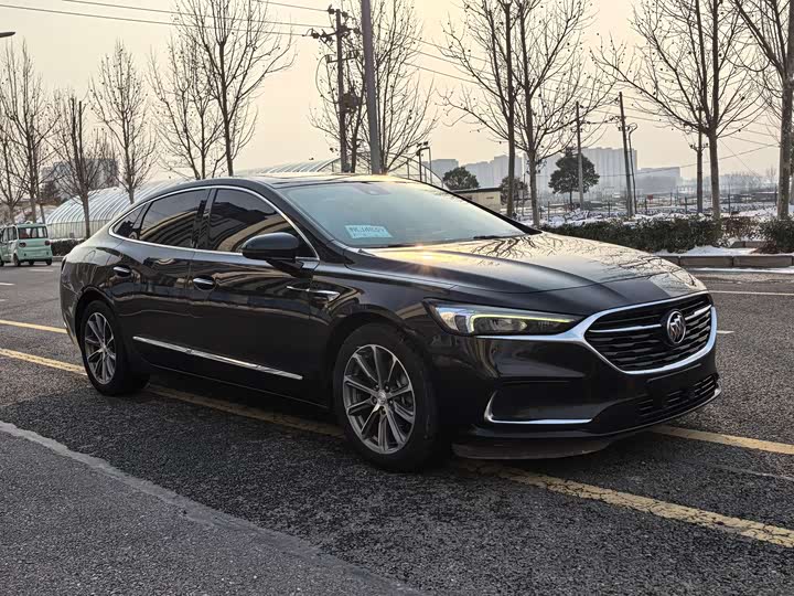 Фото 2 - Buick LaCrosse