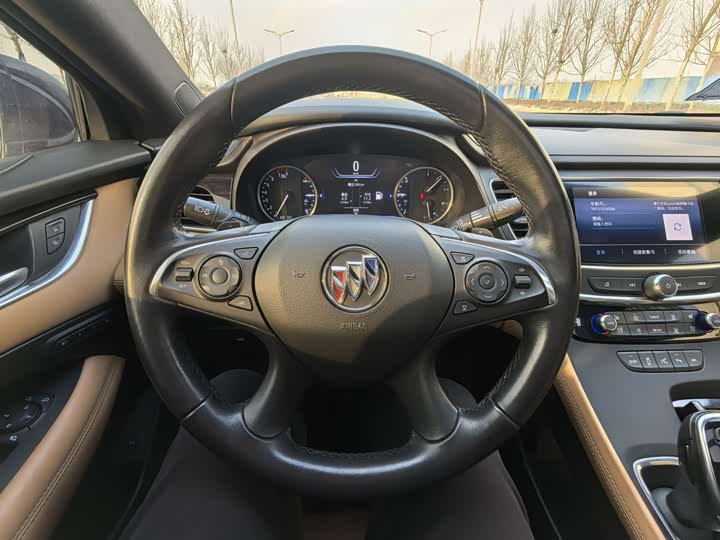 Фото 9 - Buick LaCrosse