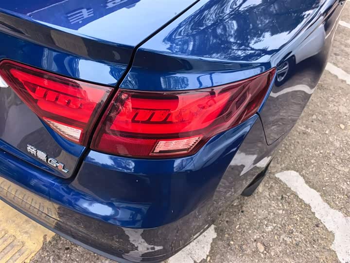 Фото 8 - Geely Emgrand GL