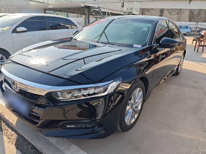 Фото 1 - Honda Accord