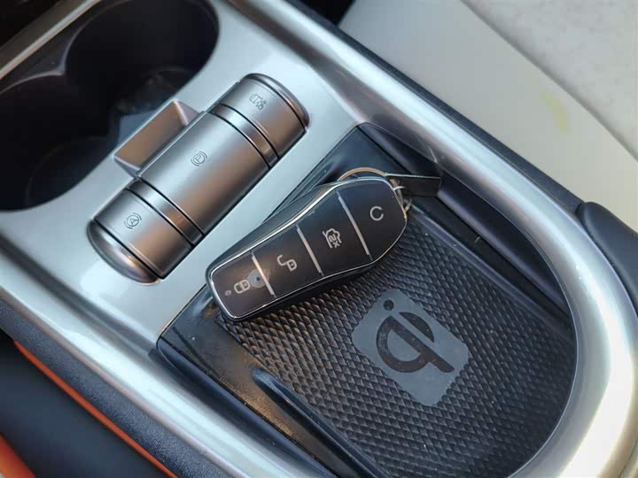 Фото 9 - BYD Dolphin