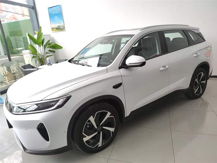 Фото 2 - BYD Sea Lion 05 DM-i Hybrid