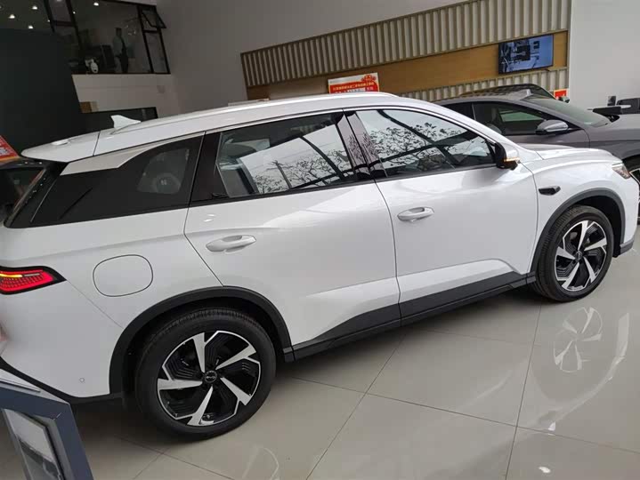 Фото 7 - BYD Sea Lion 05 DM-i Hybrid