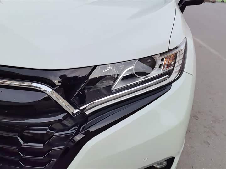 Фото 5 - Honda UR-V