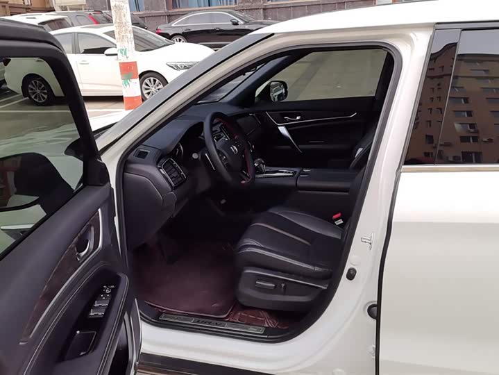 Фото 9 - Honda UR-V