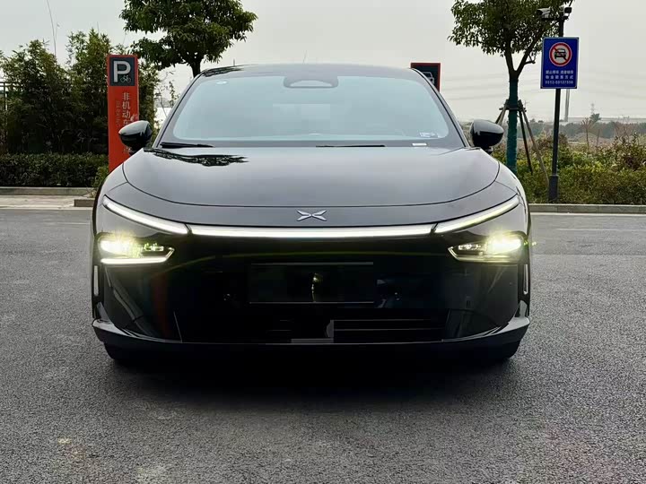 Фото 2 - XPeng F57