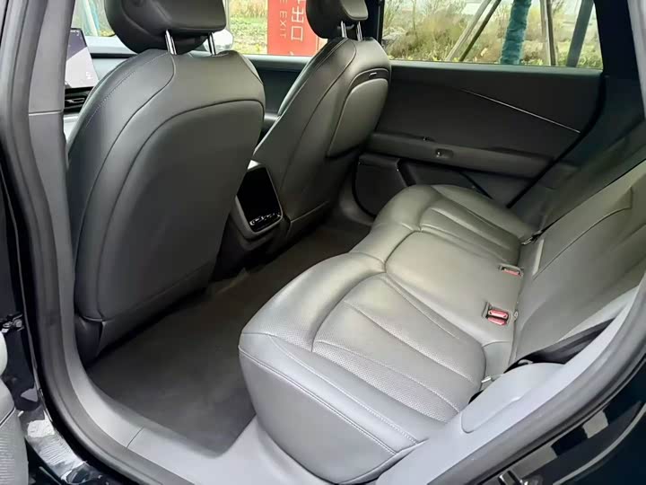 Фото 8 - XPeng F57